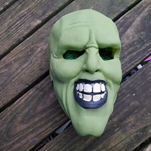 Vintage Official 1994 New Line productions Jim Carrey The Mask  Halloween Mask
